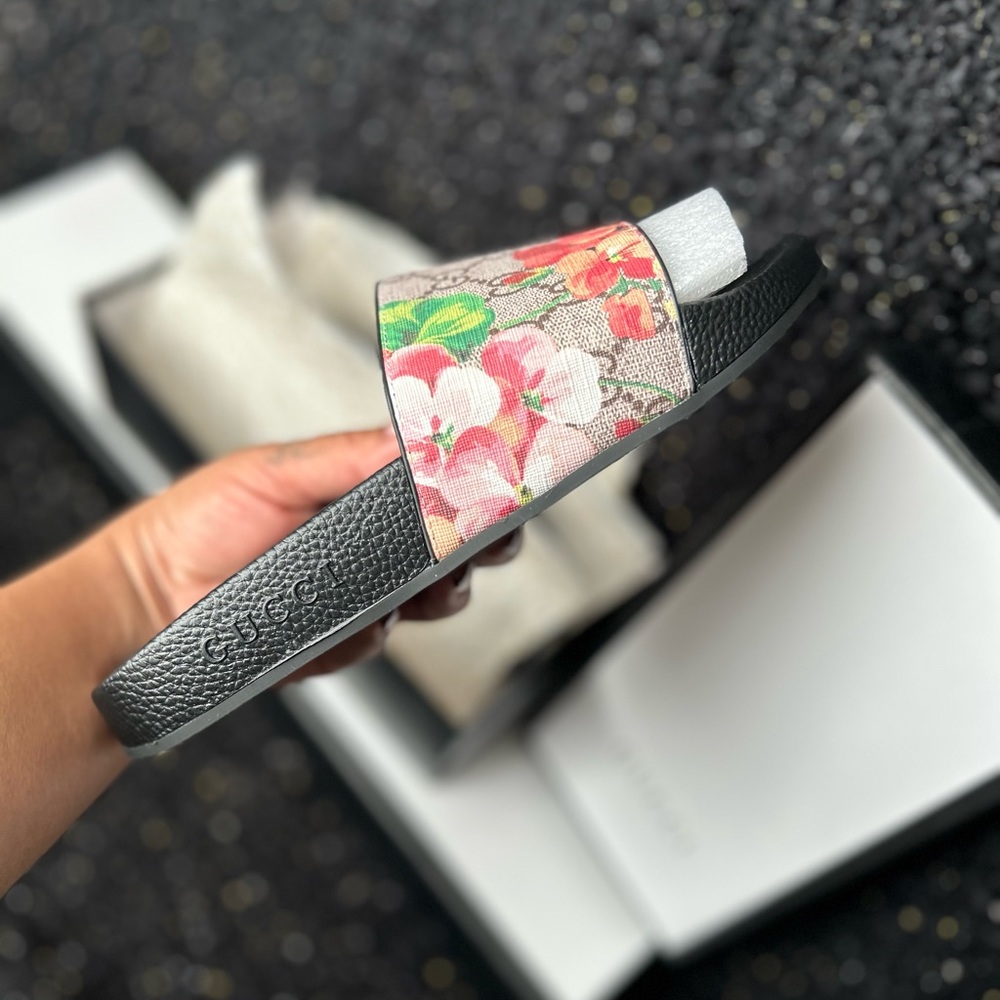 Gucci Slides